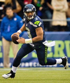 Russell_Wilson_vs_Jets,_November_11,_2012